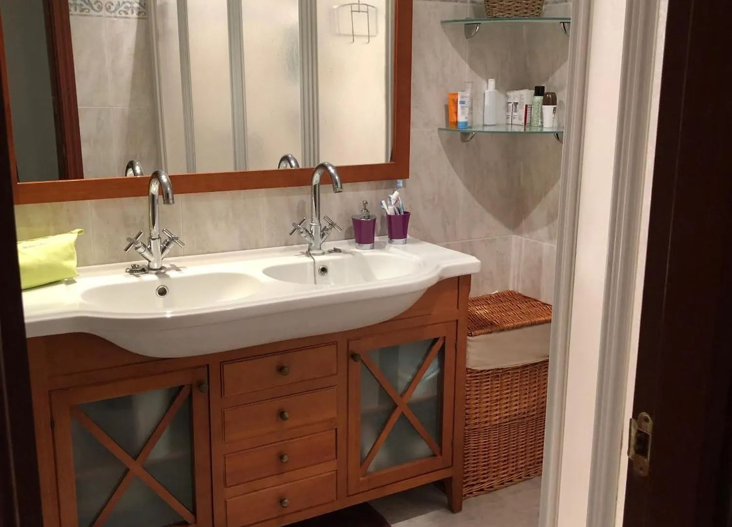 Apartamento Sub-ático con parking en el centro de Estepona España