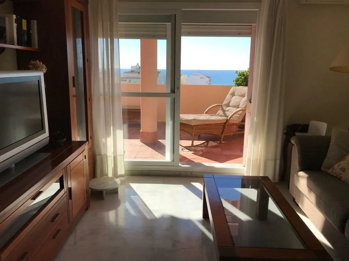 Sub-ático con parking en el centro de Estepona Apartamento
