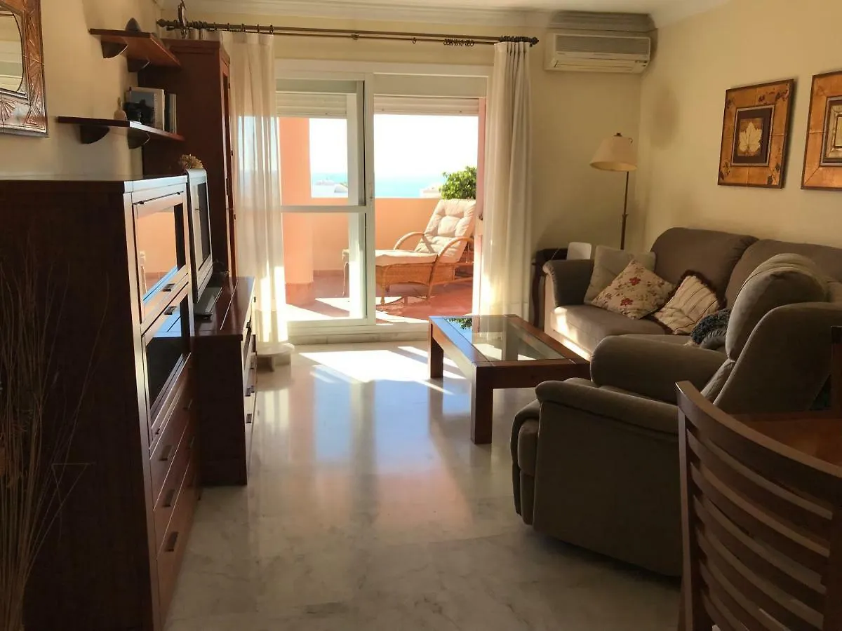Apartamento Sub-ático con parking en el centro de Estepona España