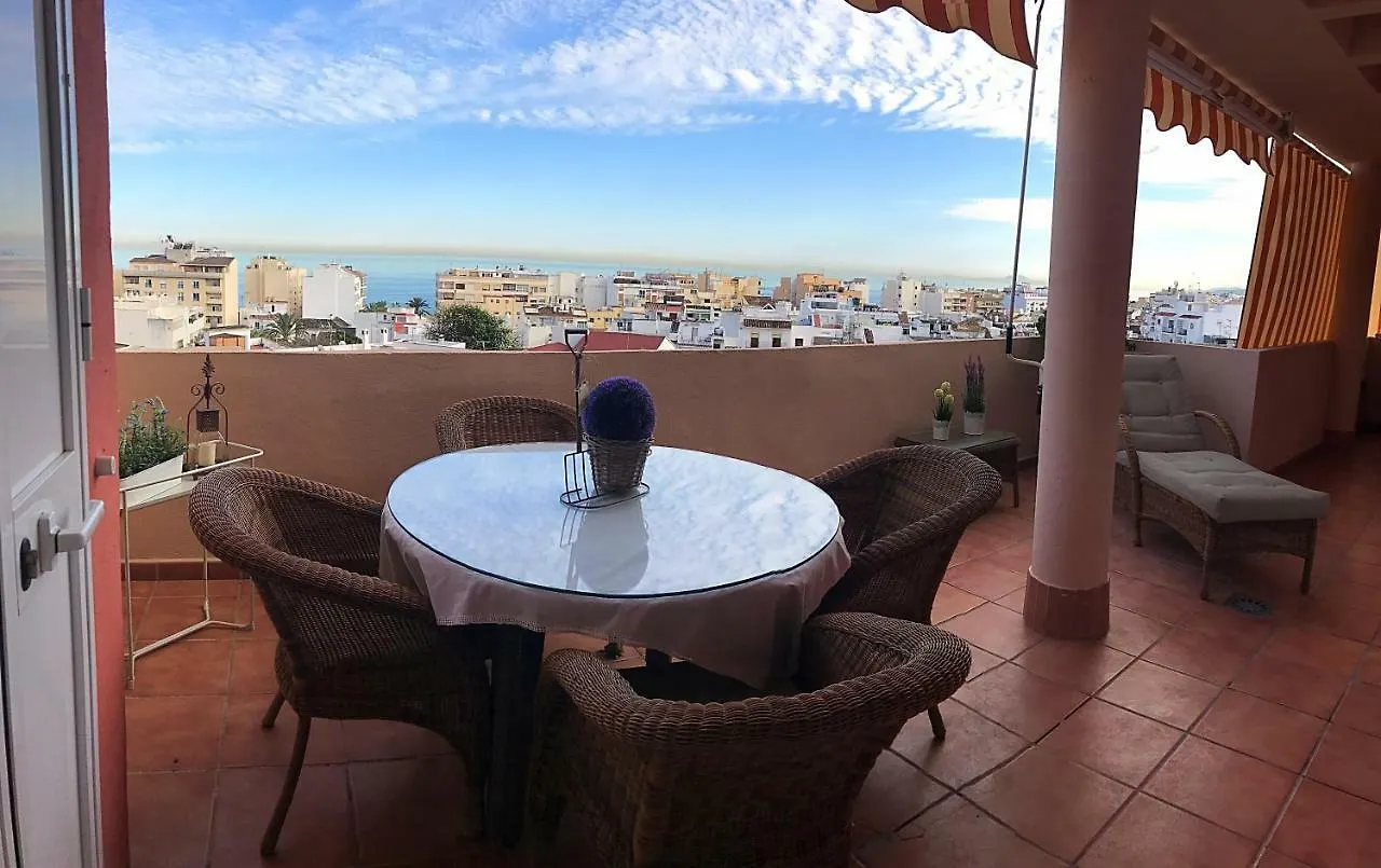Sub-Atico Con Parking En El Centro De Estepona 0*,